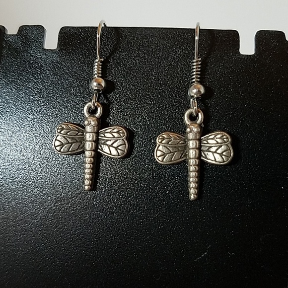 Dragonfly Earrings Silver Tone Set - Picture 1 of 1